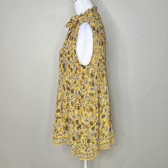 Max Studio Yellow & White Floral Georgette Accordion Pleated Sleeveless Top - Picture 7 of 14